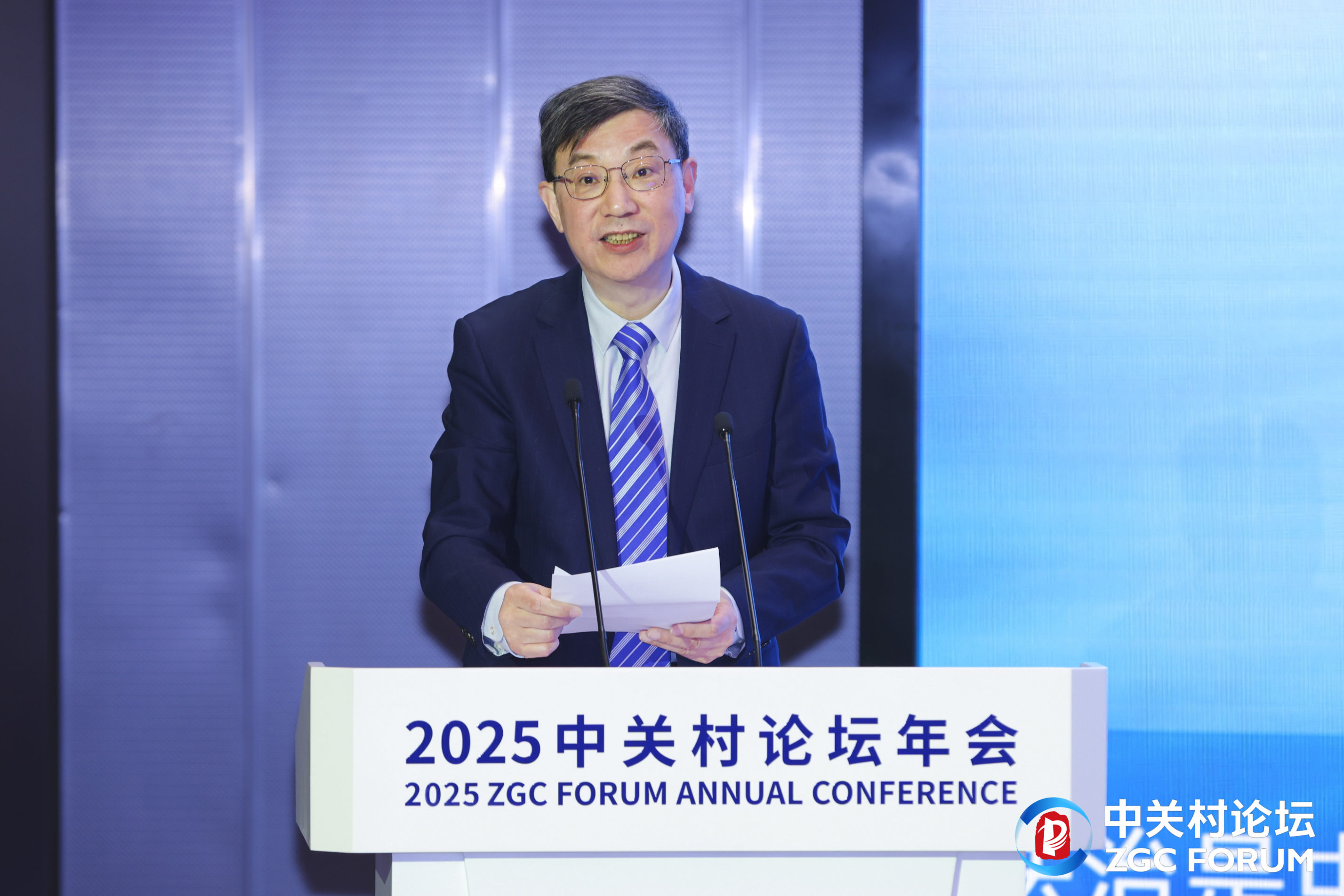 北京市司法局党委书记、局长崔杨